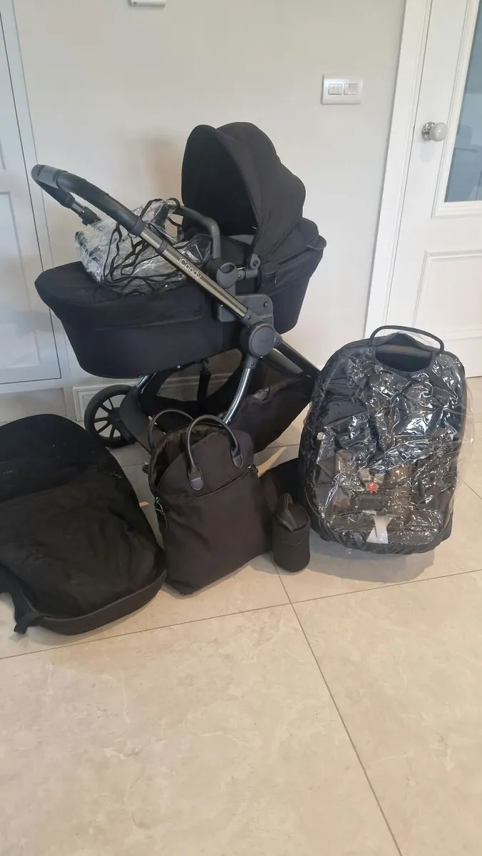 Pram, stroller & car seat - Image 1