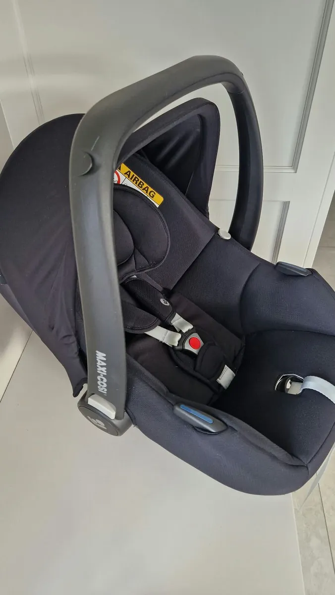 Pram, stroller & car seat - Image 3