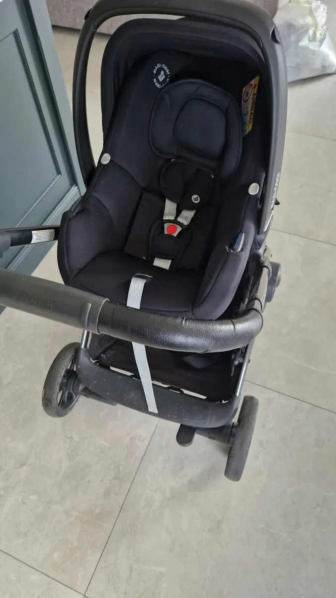 Pram, stroller & car seat - Image 4