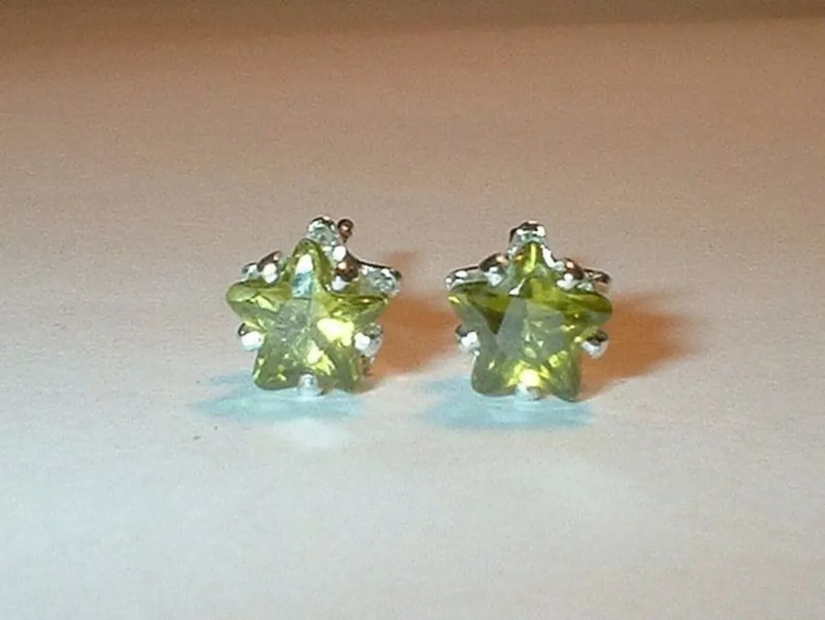 Vintage Sterling Silver Peridot Stud Earrings - Image 2
