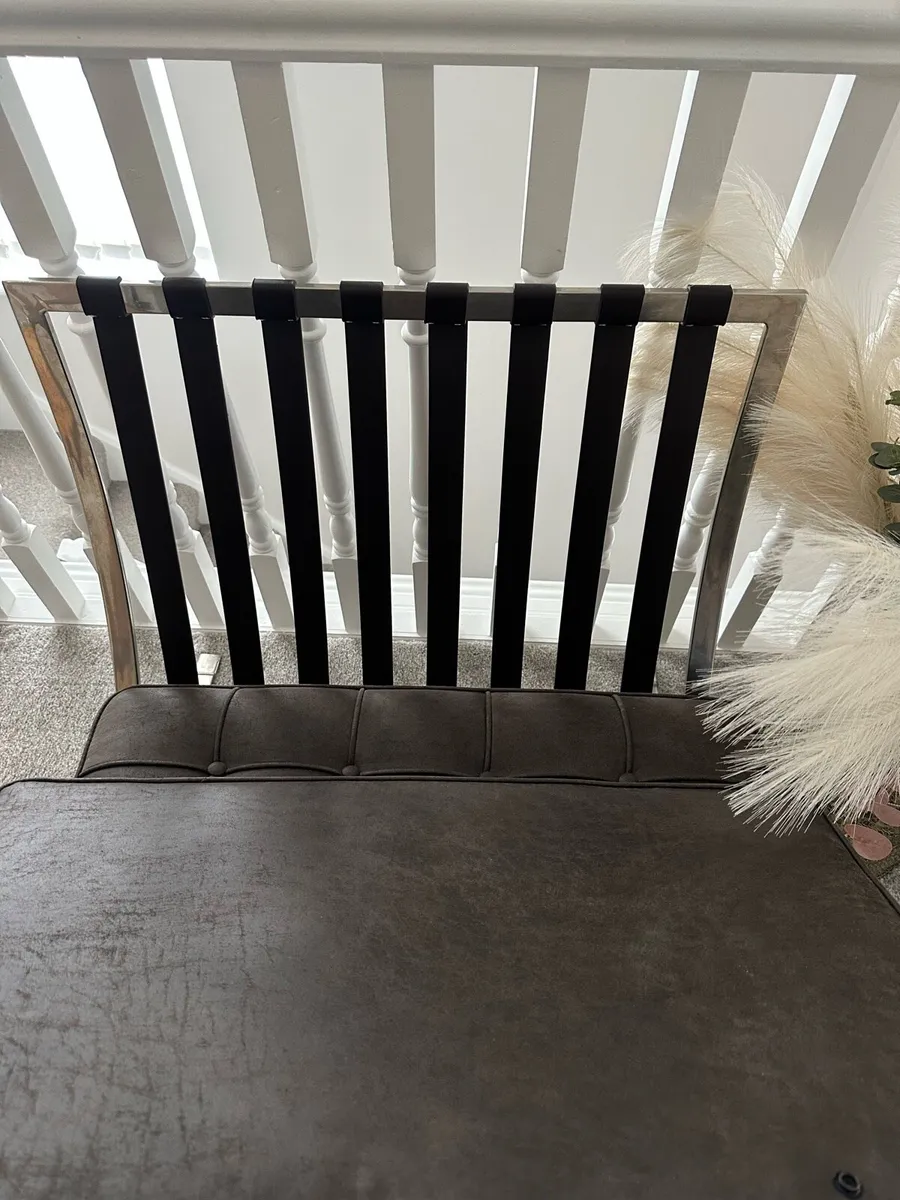 Lounge Chair - Image 4