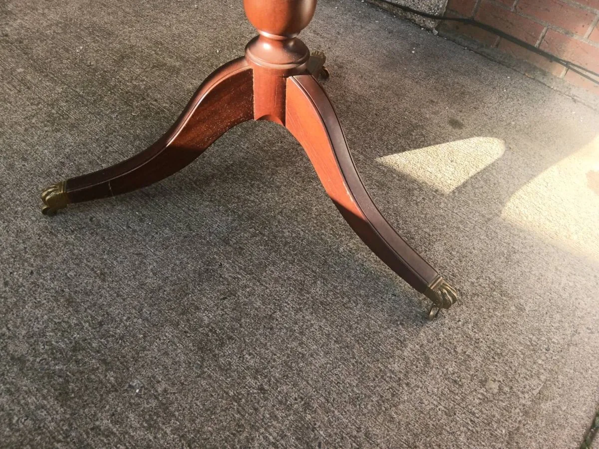 Round table 5 chairs - Image 2