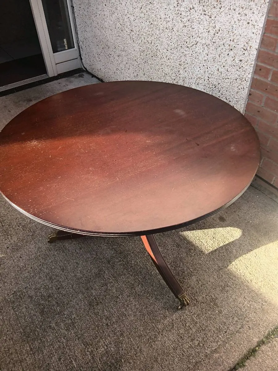 Round table 5 chairs - Image 1