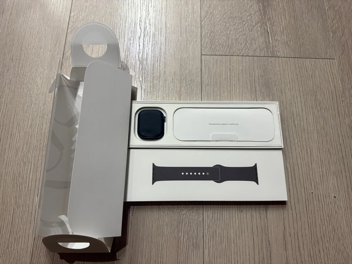 Apple Watch Series 10 - Image 3