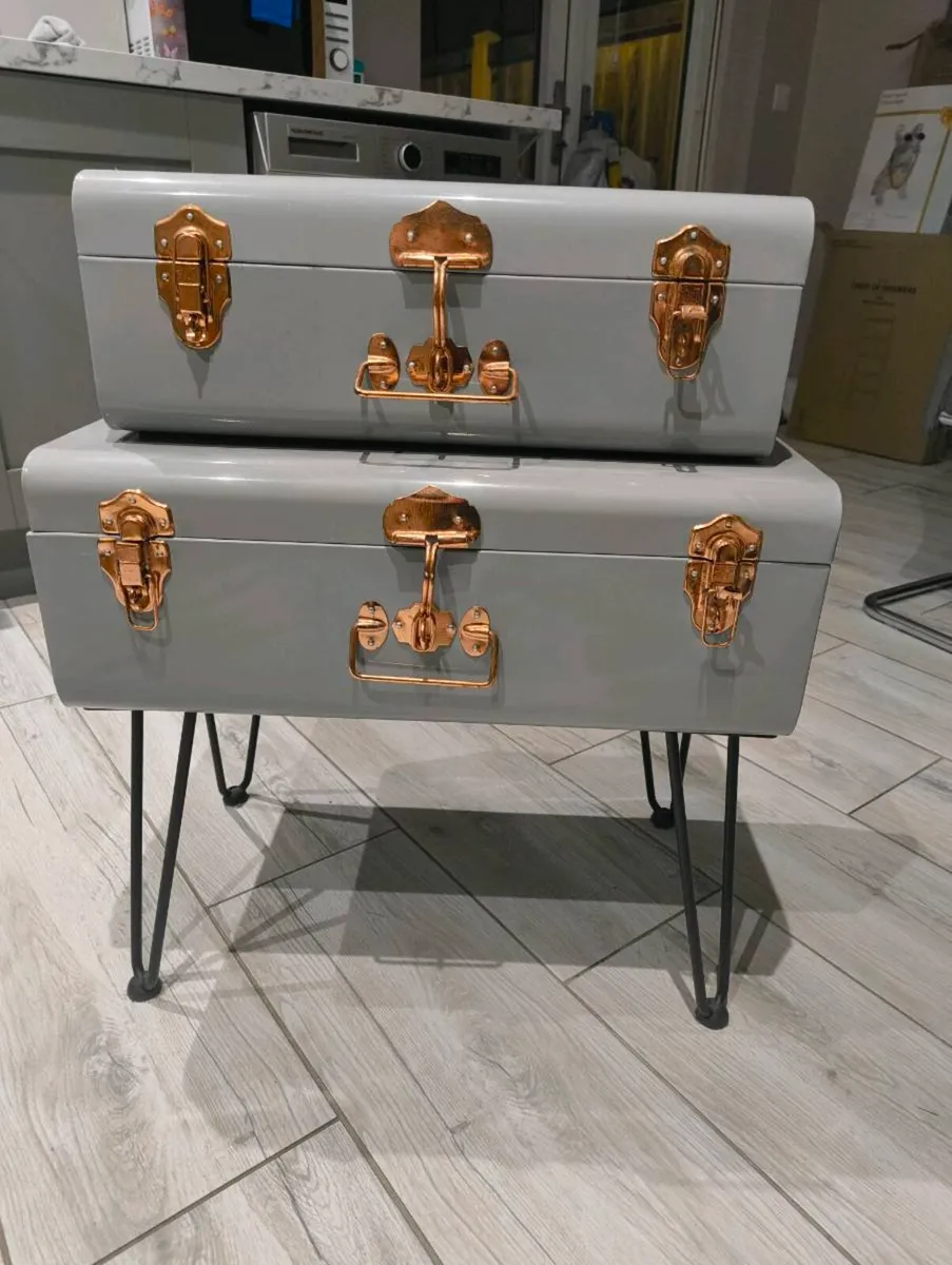 Decorative table / bed side locker - Image 2