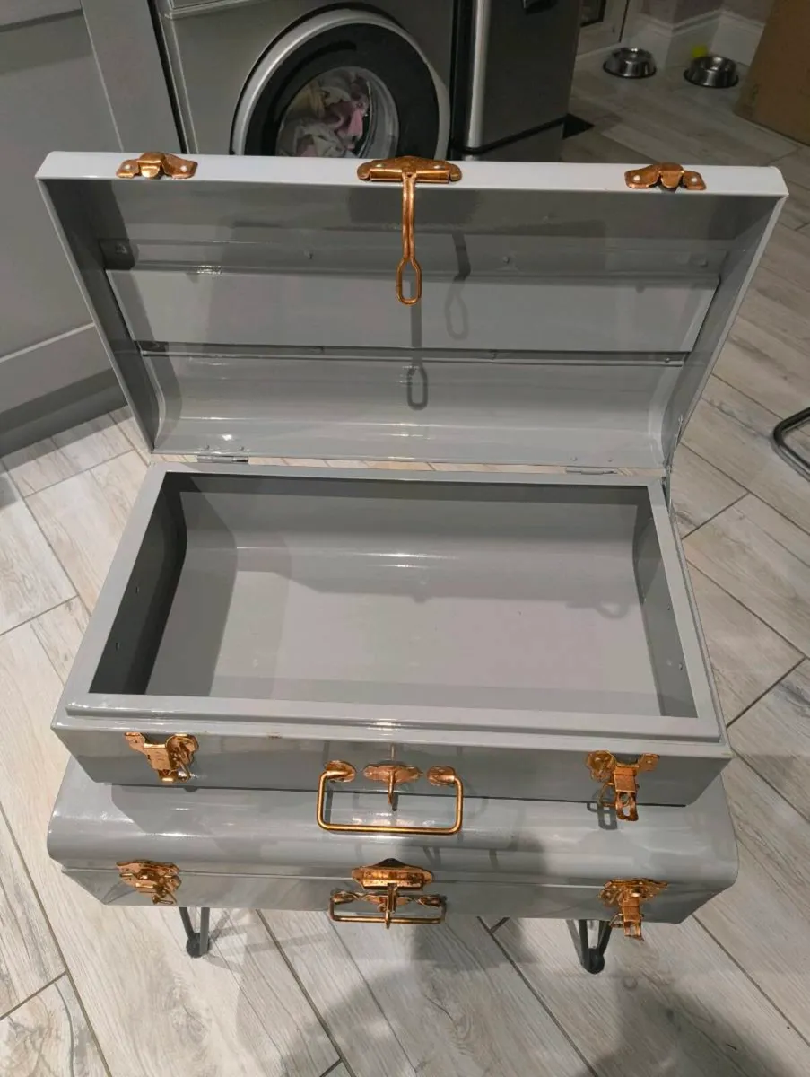 Decorative table / bed side locker - Image 4