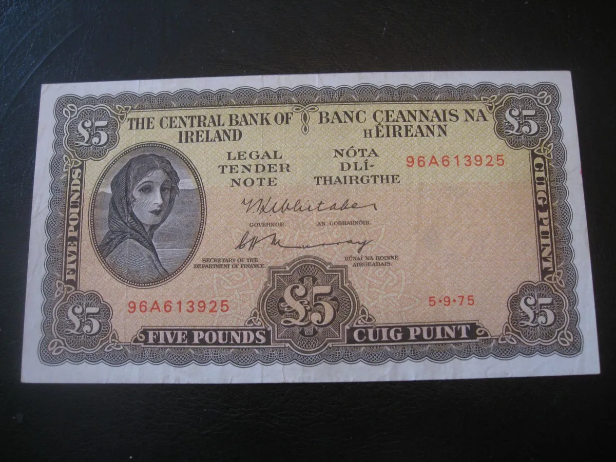 5 Pound Lavery Notes - 70 Euros Each - Image 3
