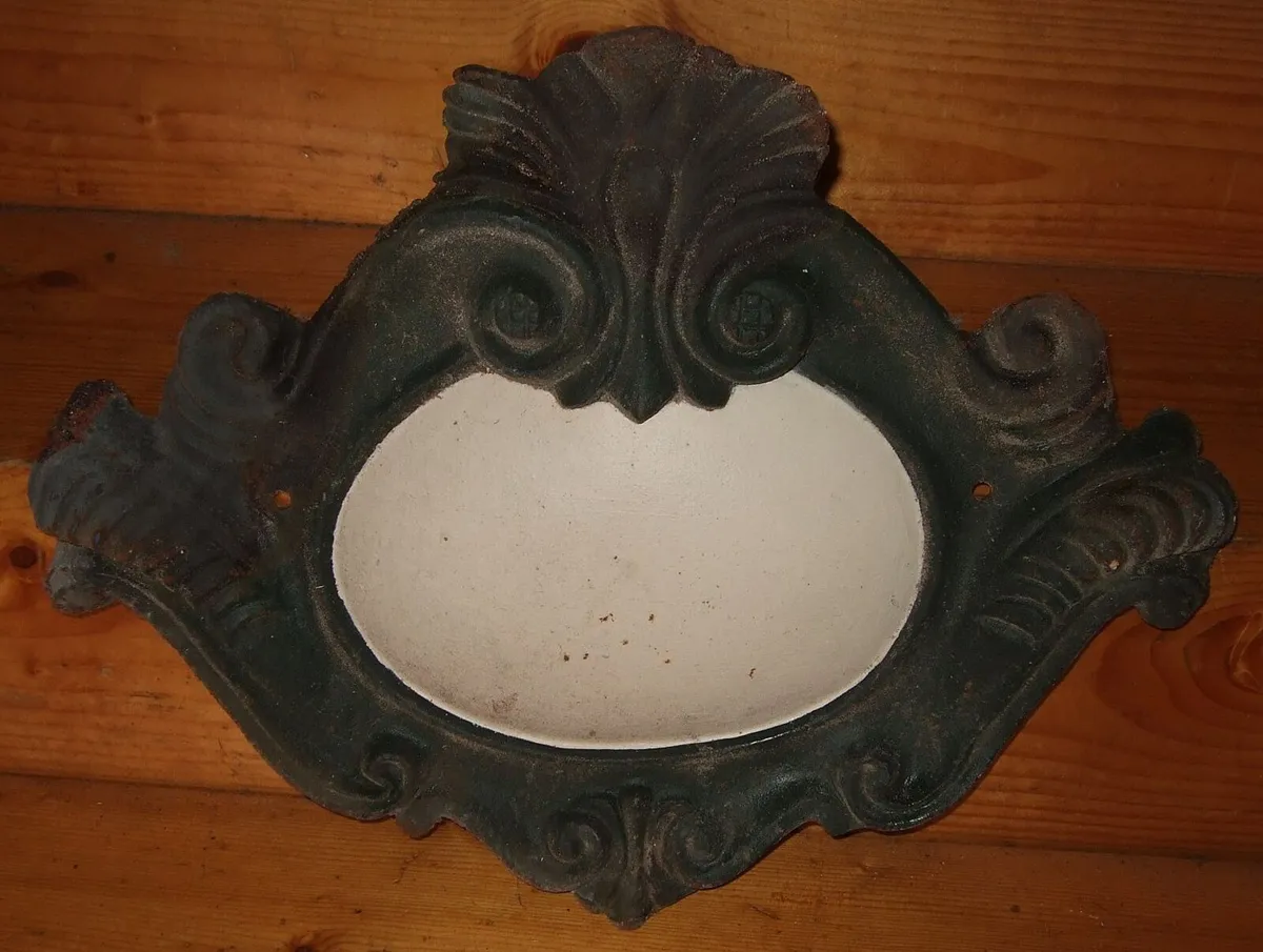 Vintage Victorian Cast Iron House Name Plaque - Image 4