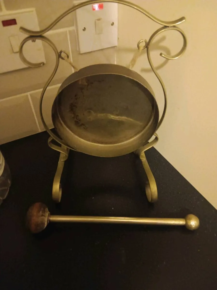 Silver plated gong - Image 1