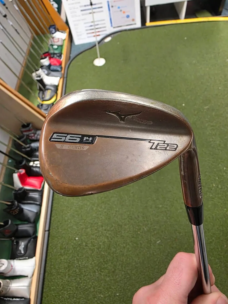 Mizuno T22 Forged Sand Wedge - Image 1