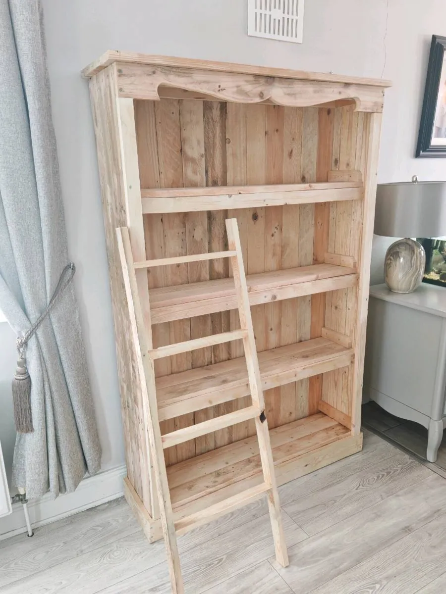 Rustic bookcase - Image 1