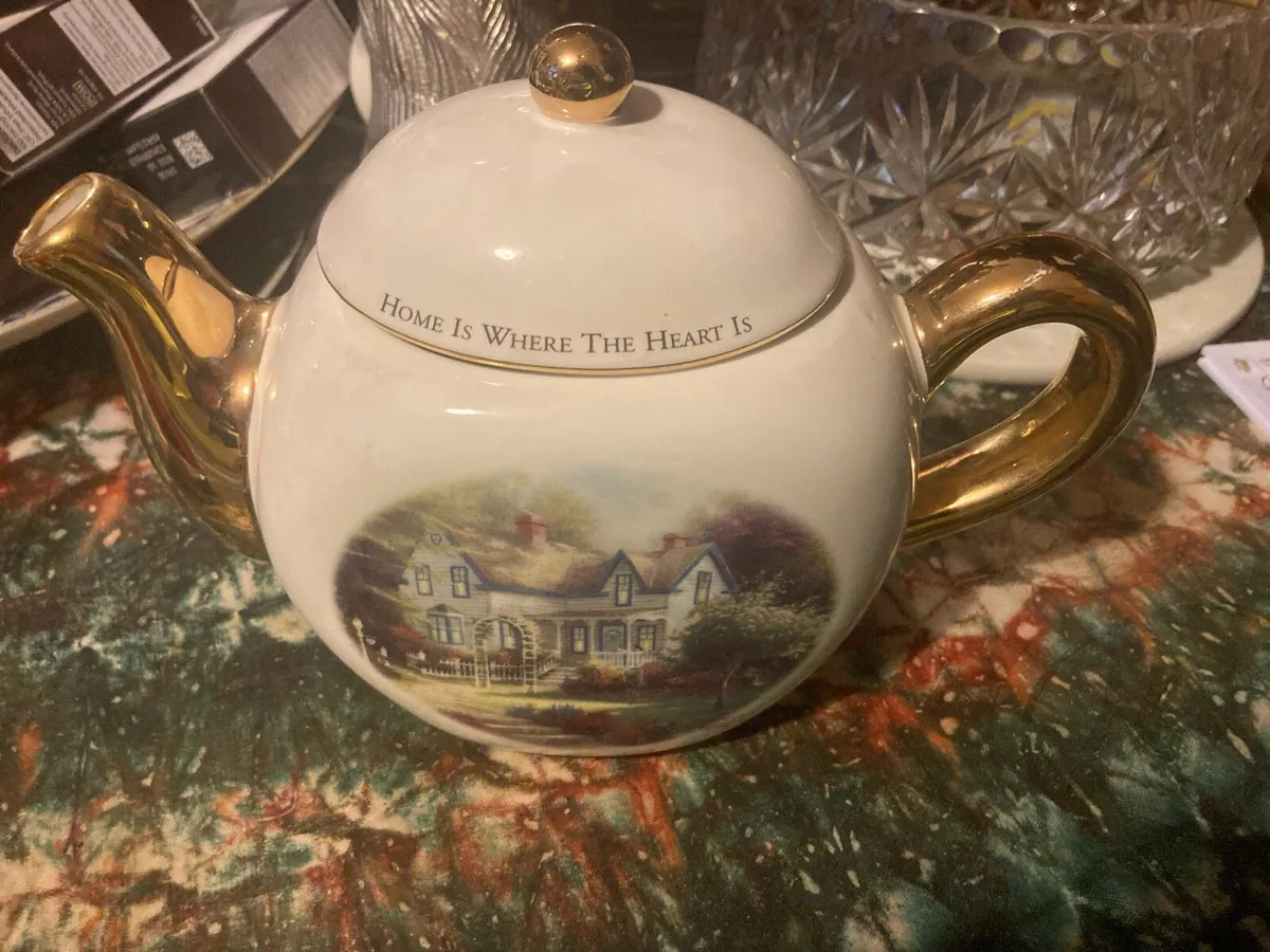 Vintage china teapots free postage - Image 2