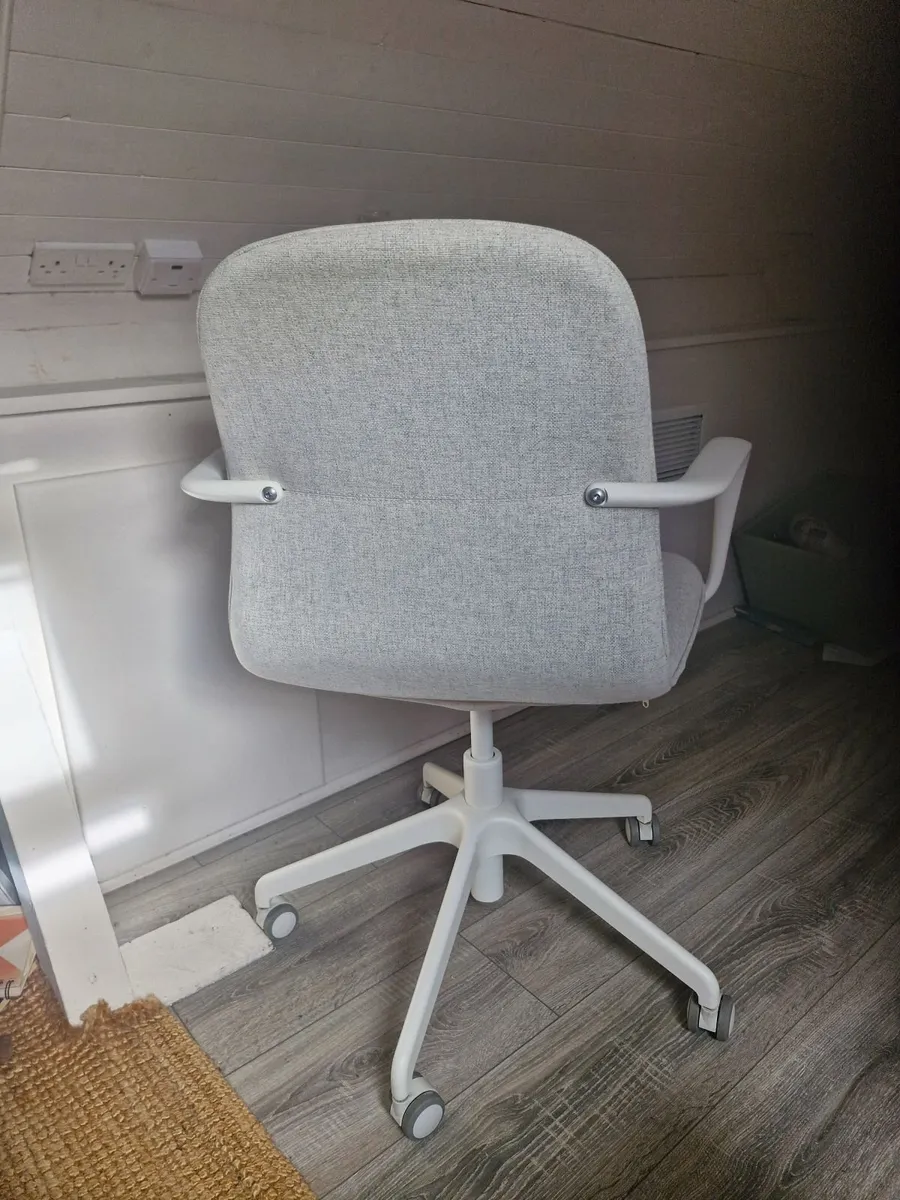 Chair - Image 3