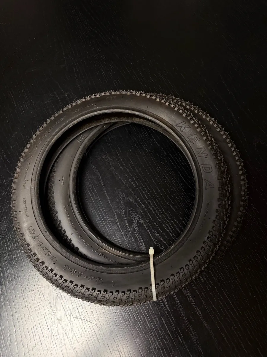 NEW 2x Kenda 14 inch tyres - Image 1