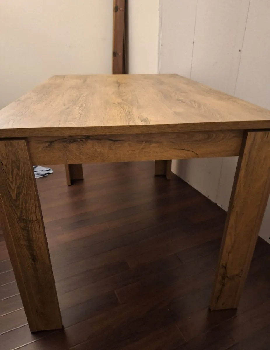 Dinning table - Image 4