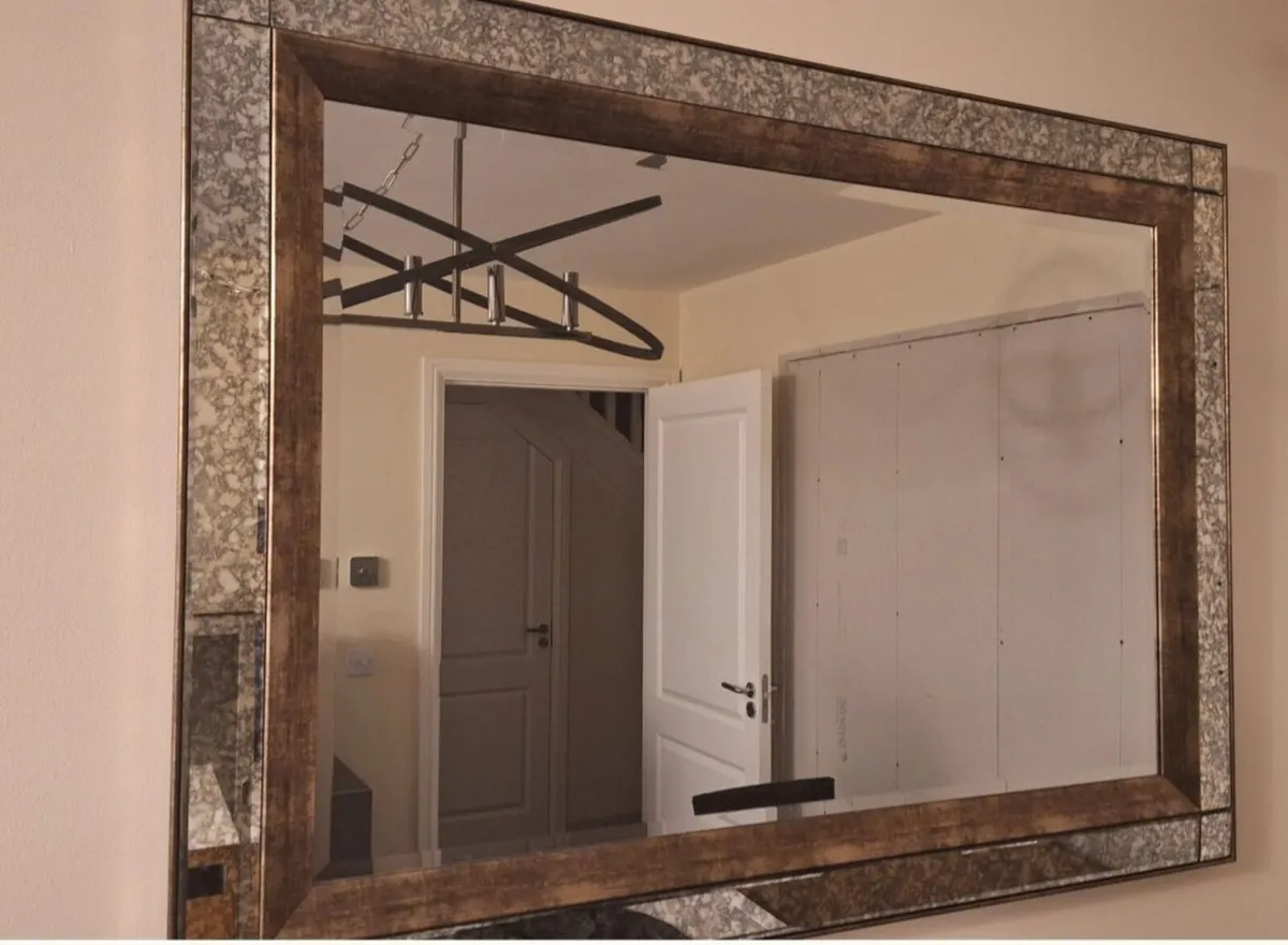 Mirror - Image 1
