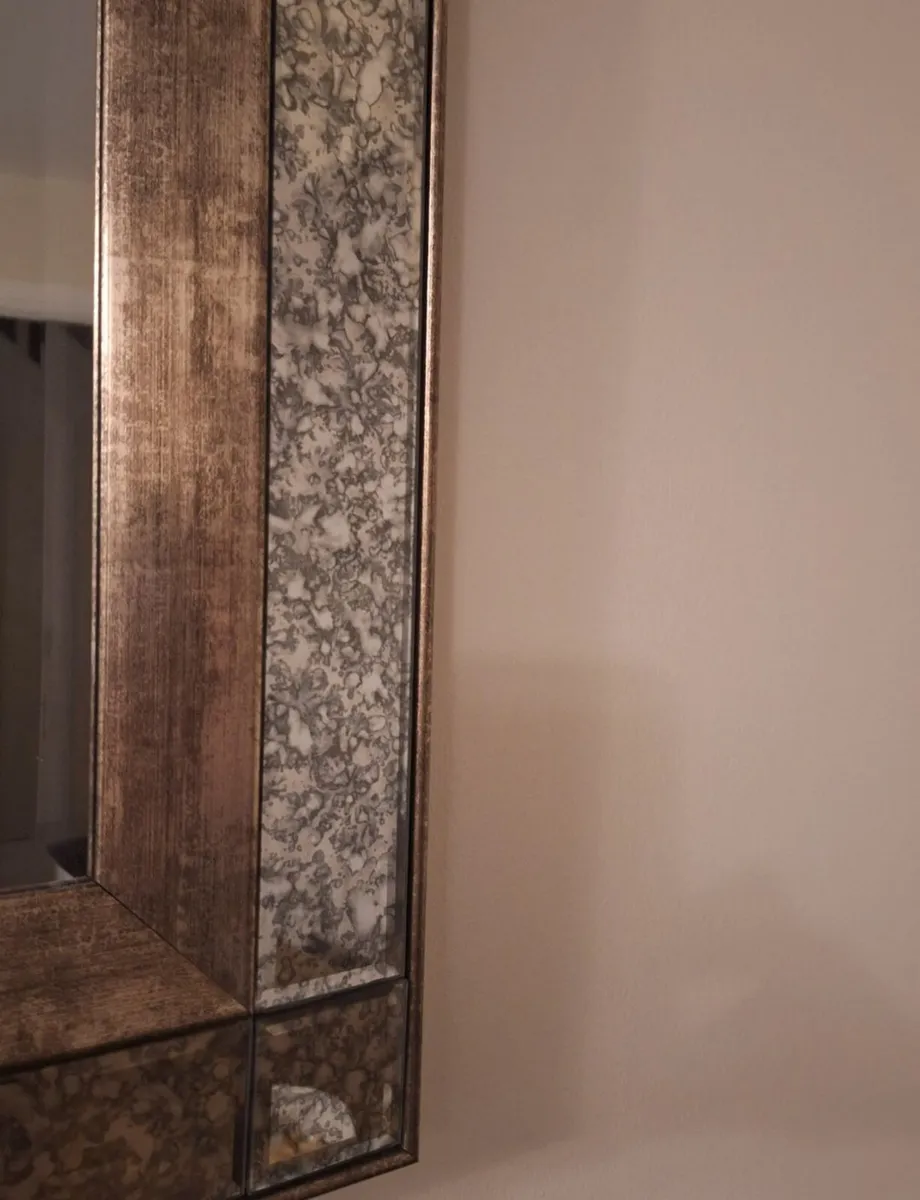 Mirror - Image 2