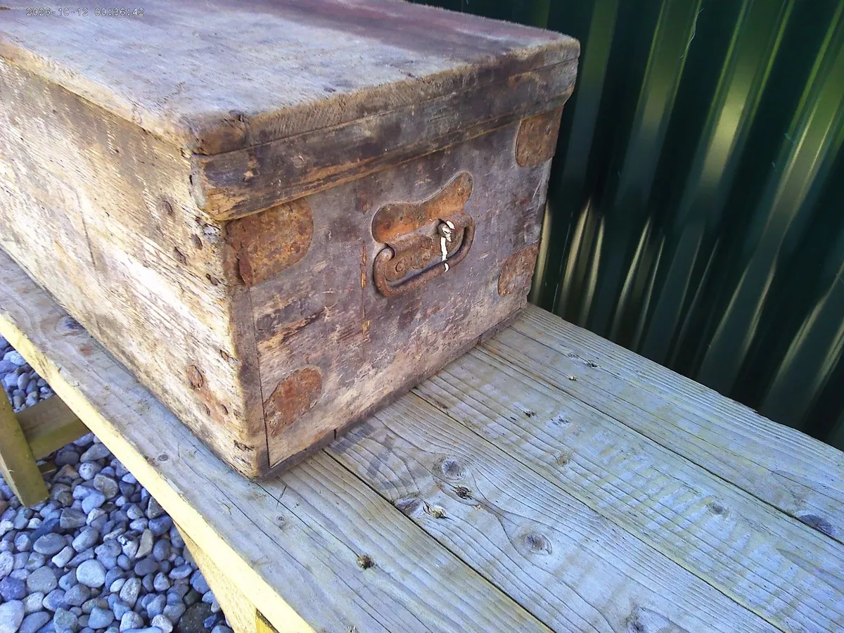 Pine Chest - Image 4