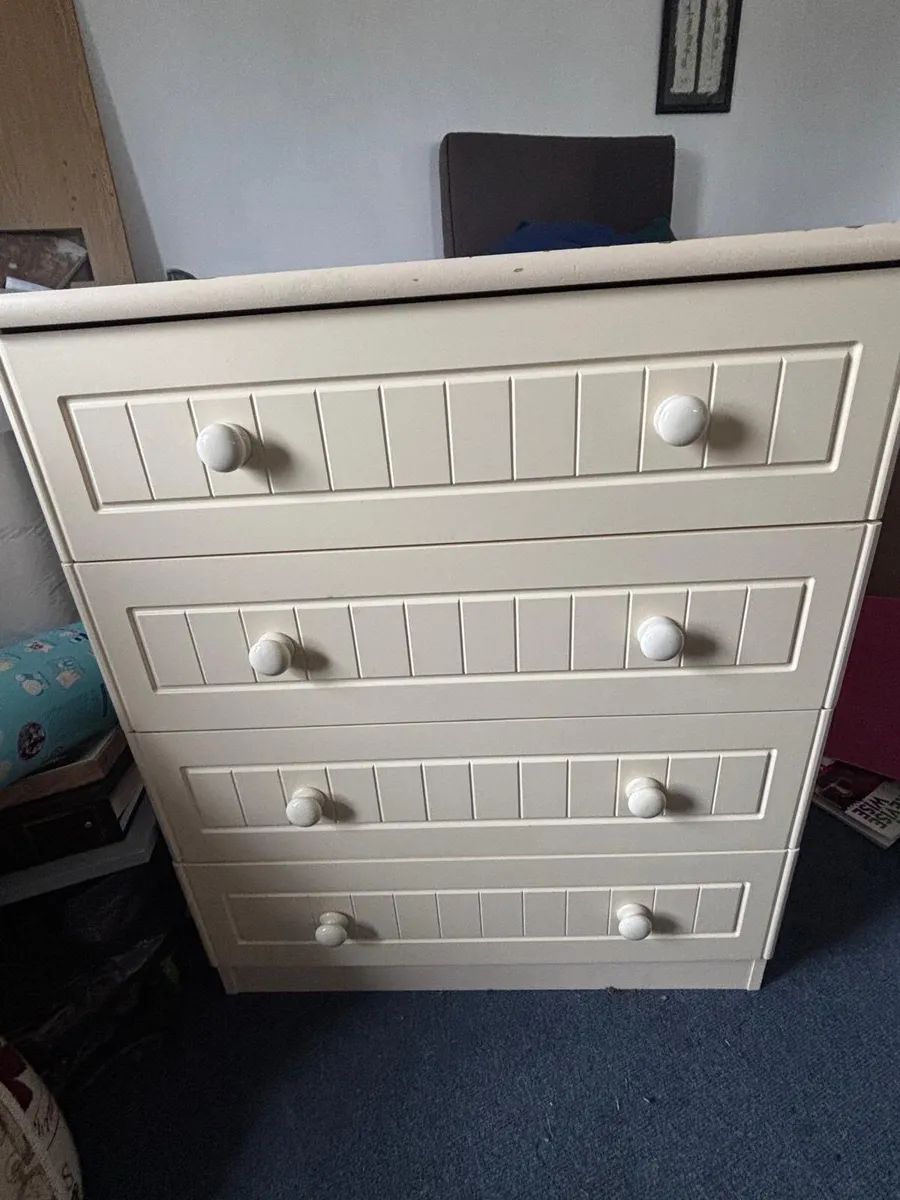Cream furniture set - Image 4