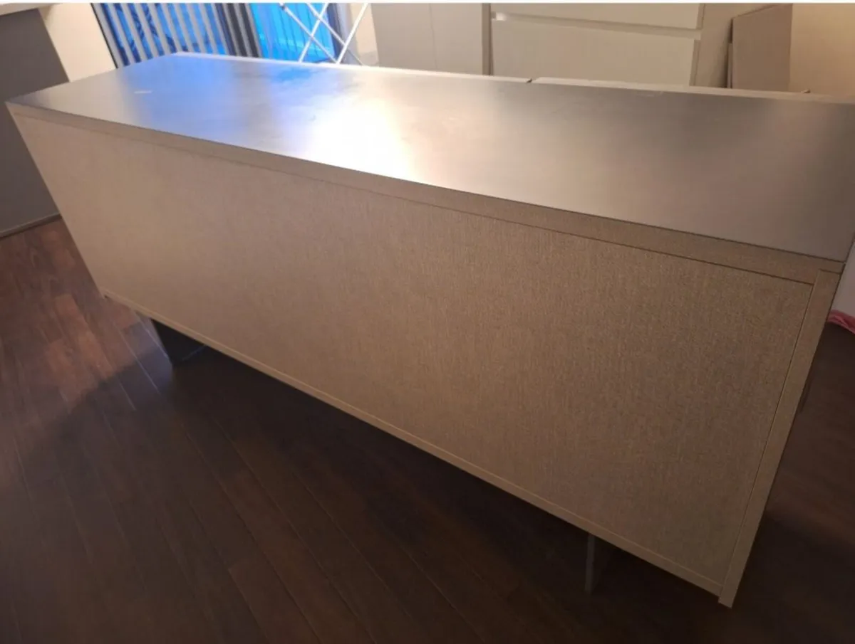Sideboard - Image 3