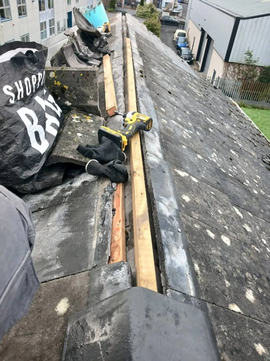 Roofer , roof repairs, - Image 1