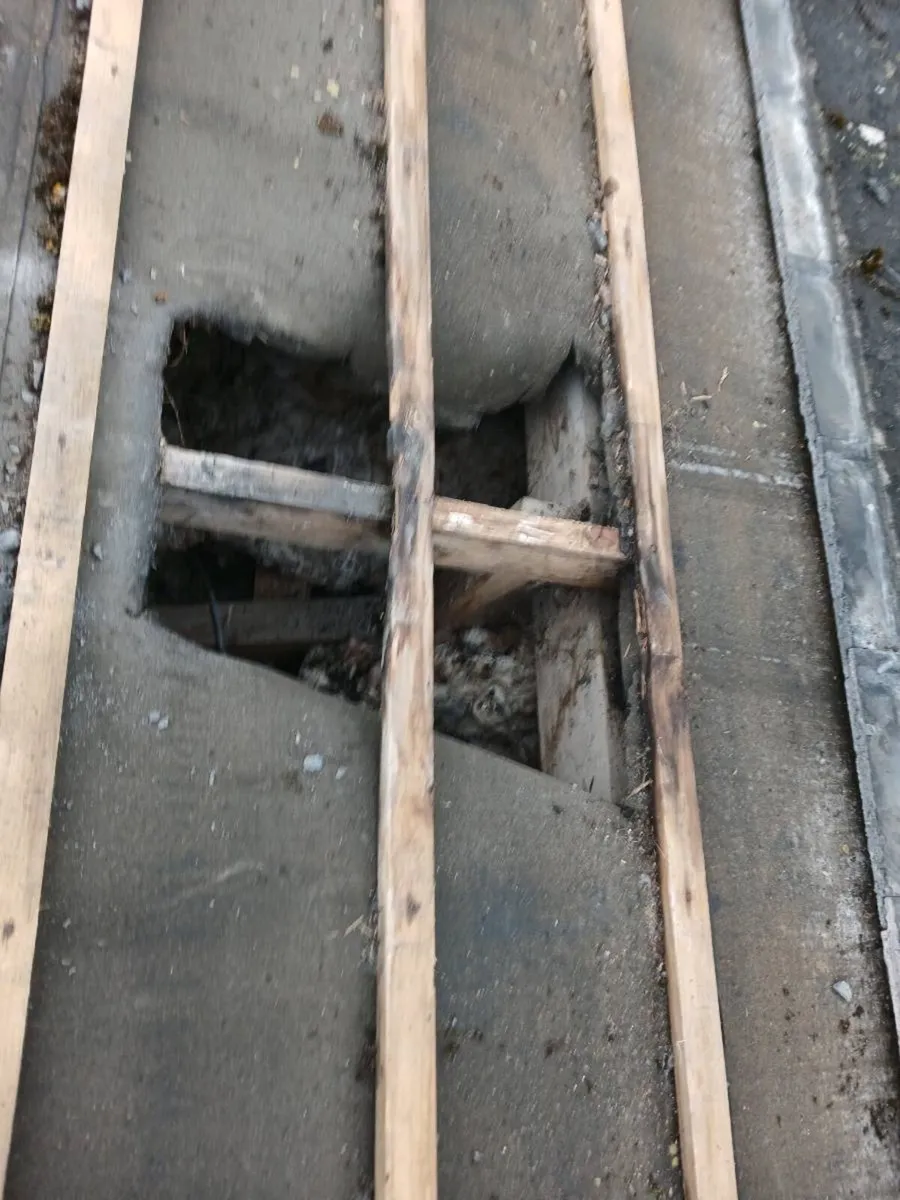 Roofer , roof repairs, - Image 3