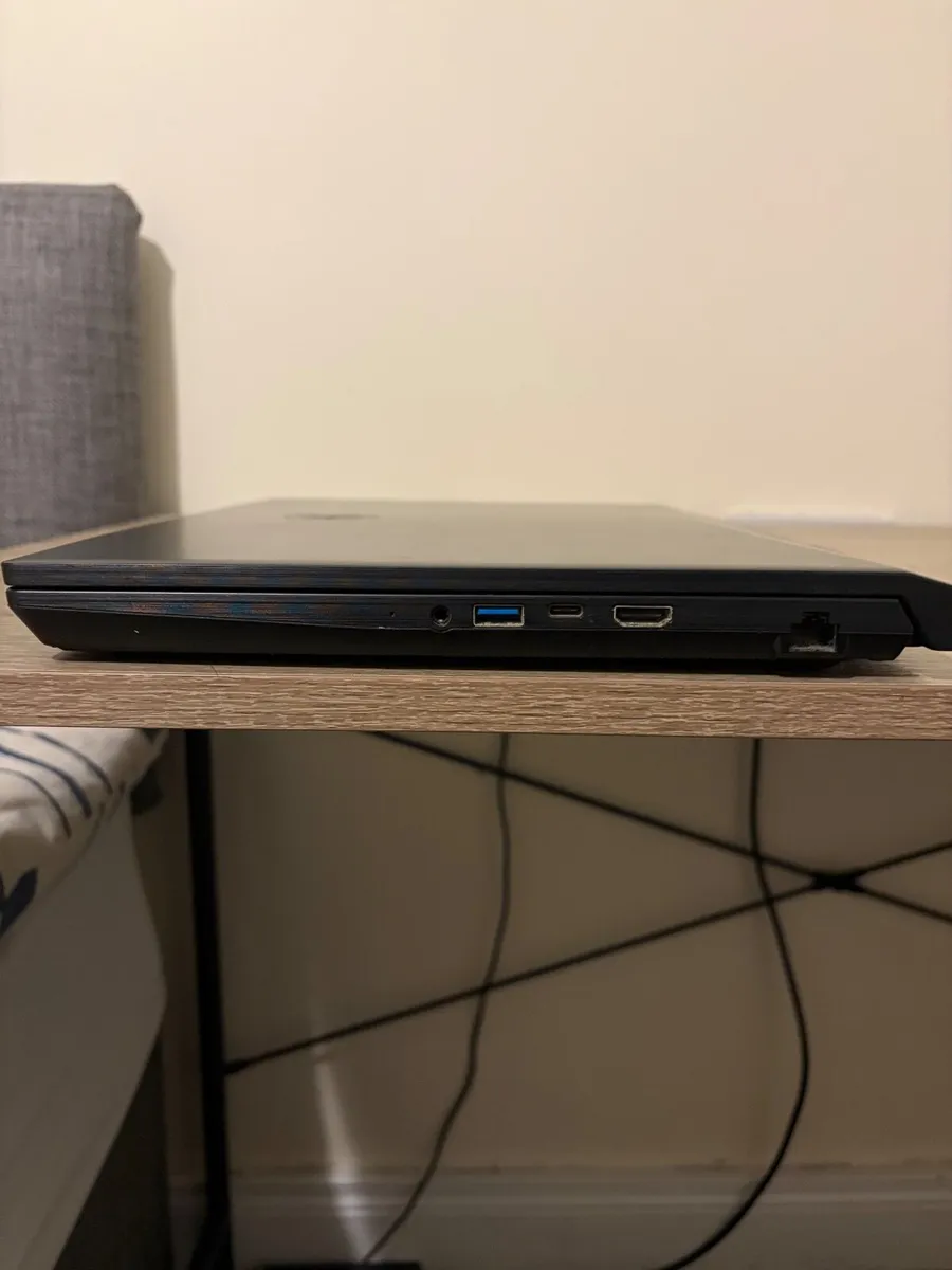 Laptop - Image 3