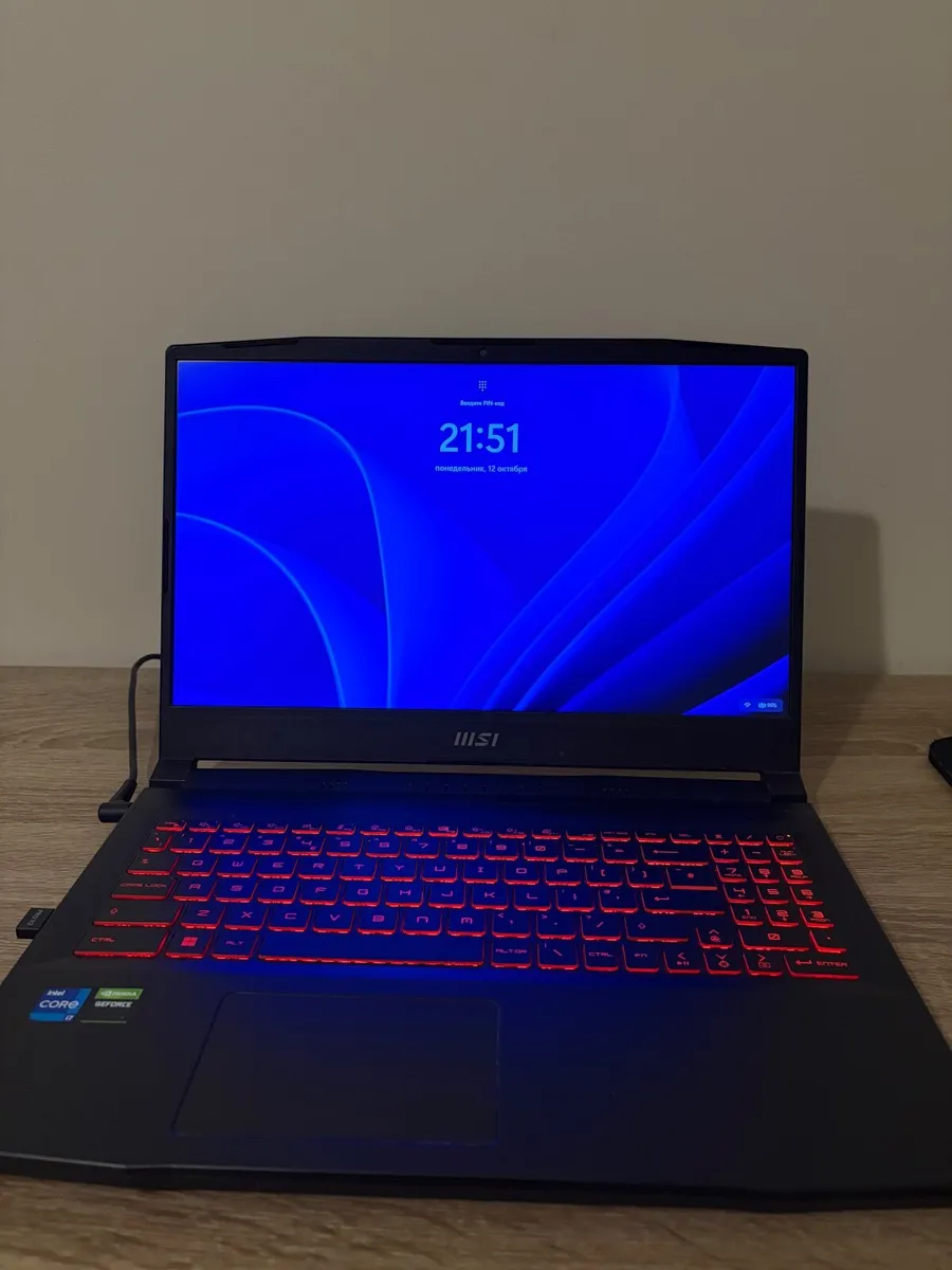 Laptop - Image 1