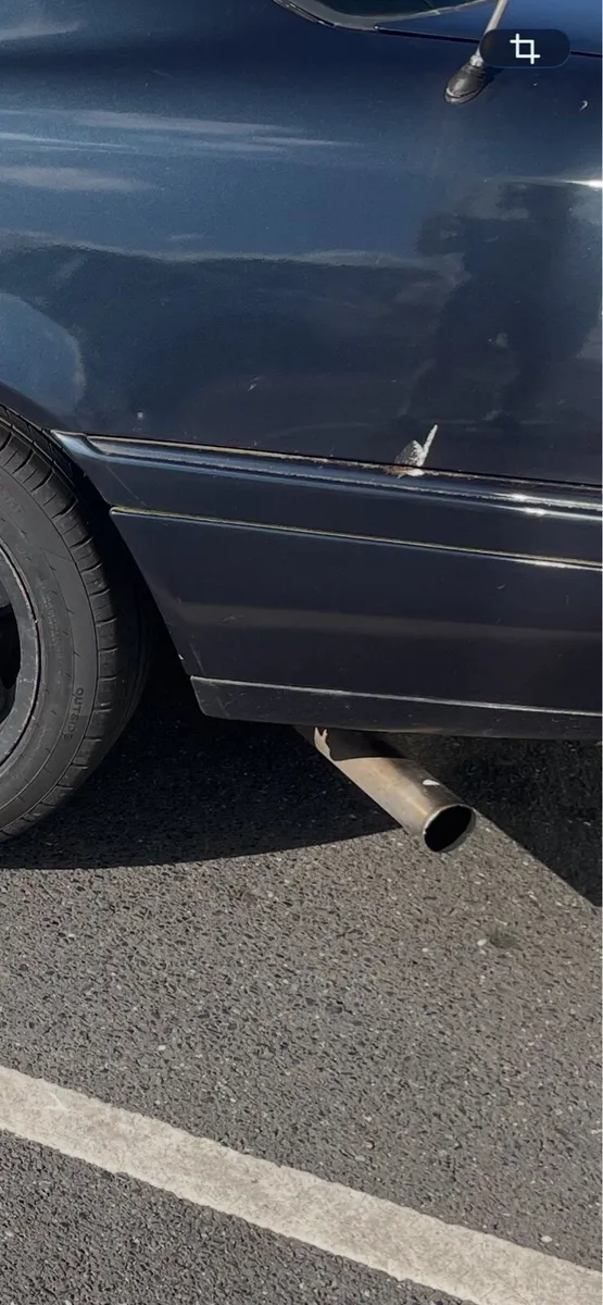Vintage Mercedes w124 W202 - Image 3