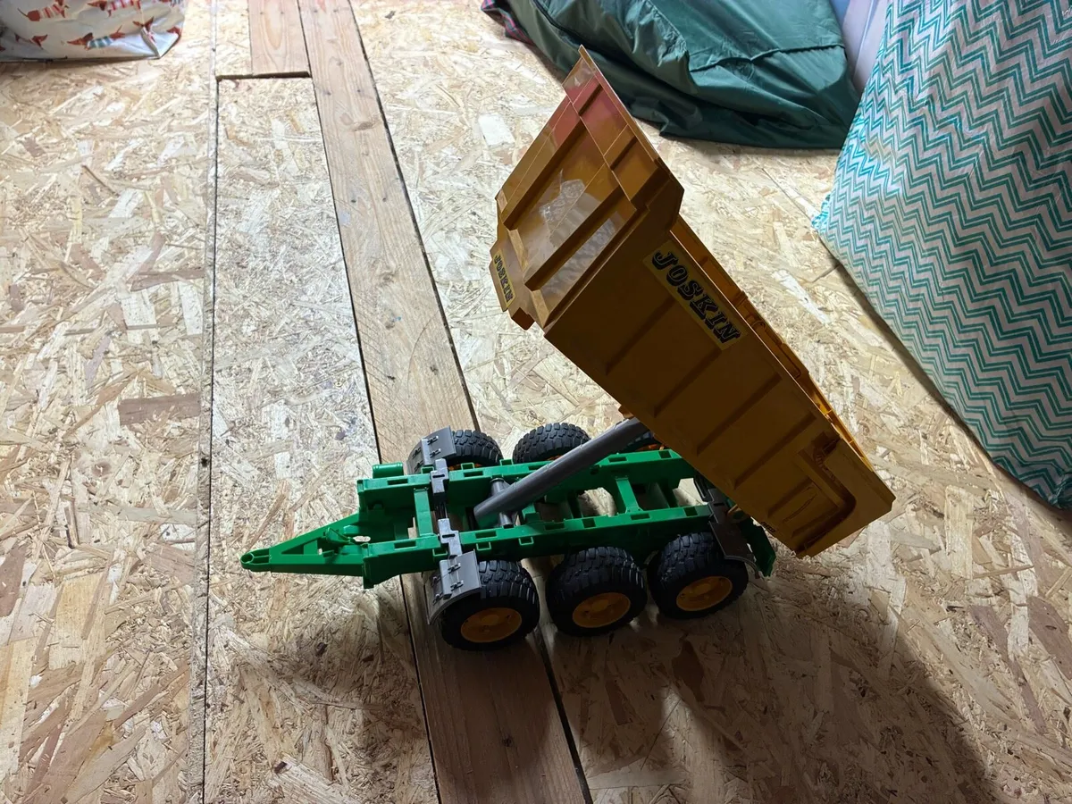 Bruder Tractor/Digger Set - Image 3