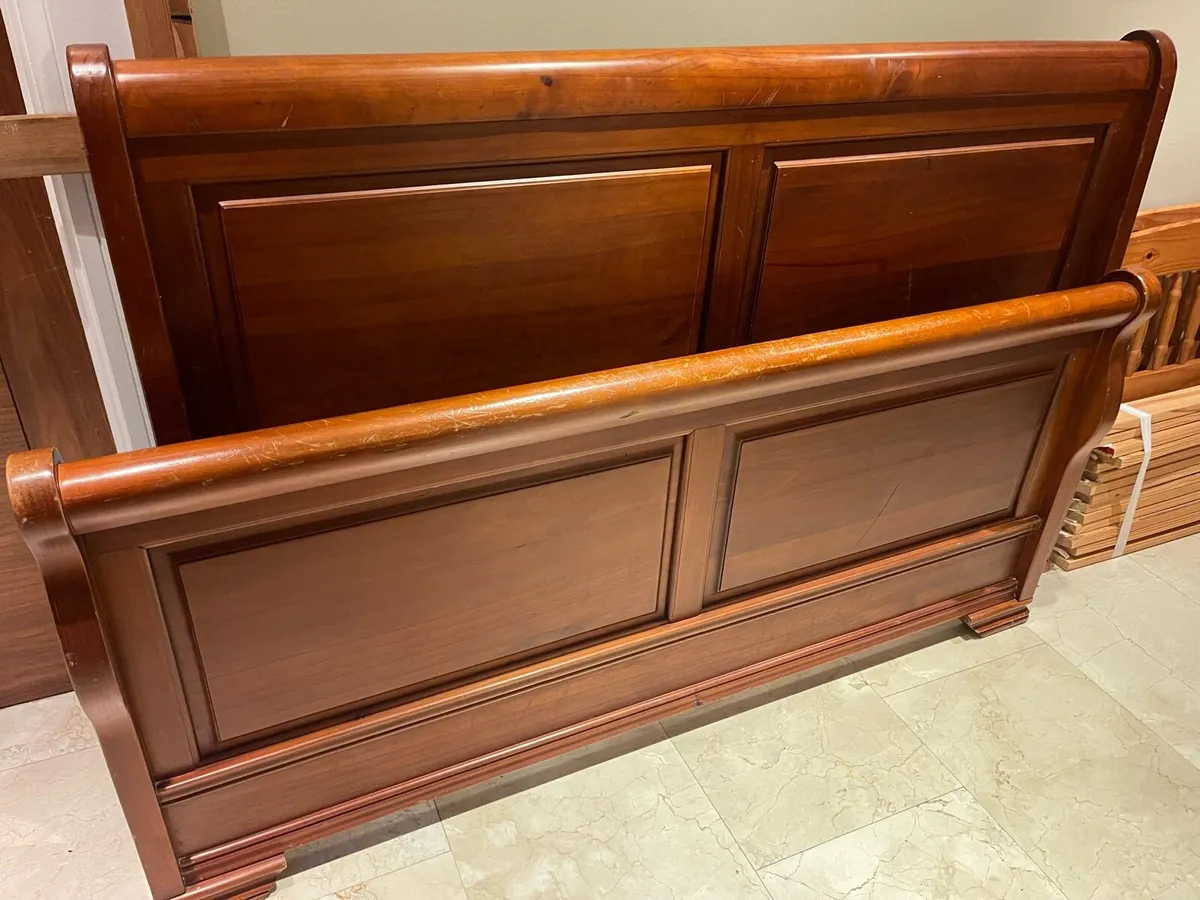 Stunning Mahogany King Size Sleigh Bed - Deliver - Image 2