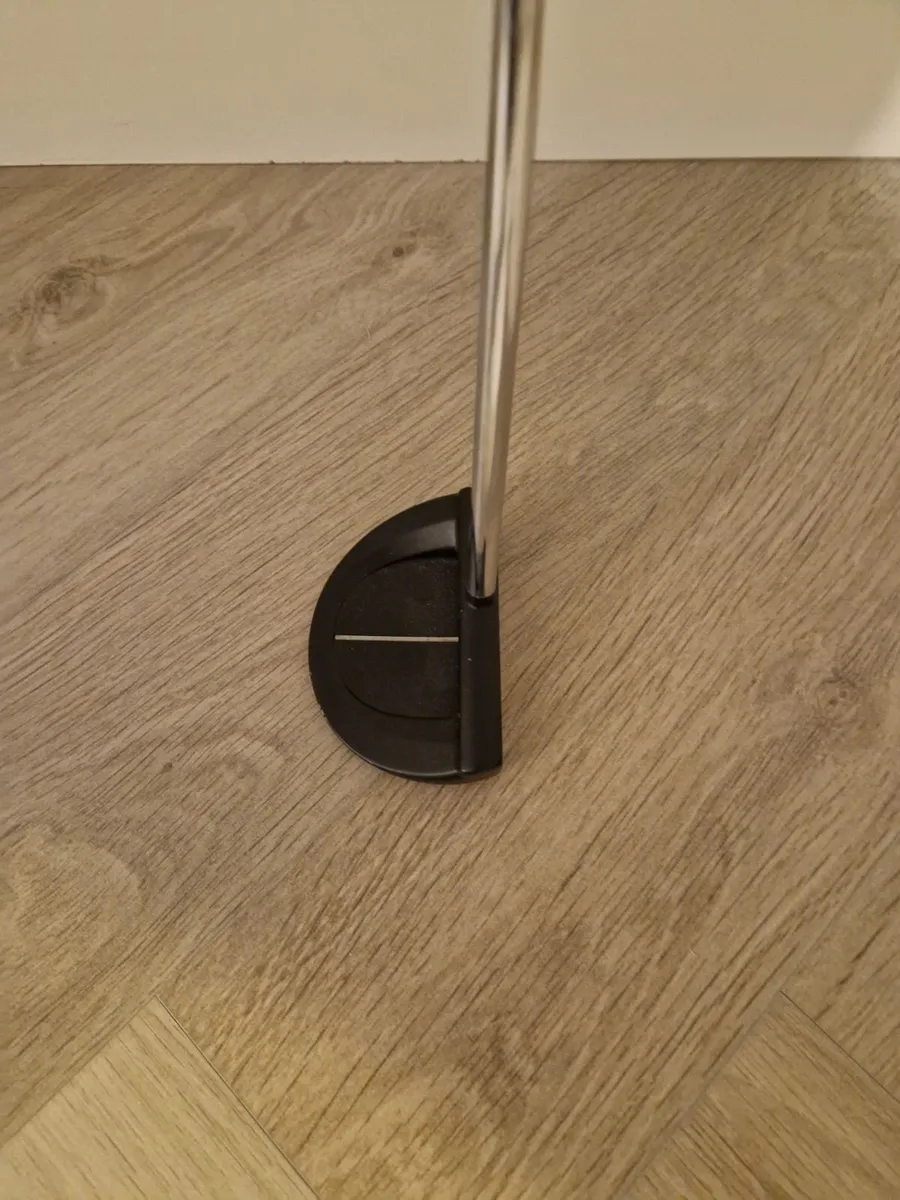 Nike method putter - Image 2