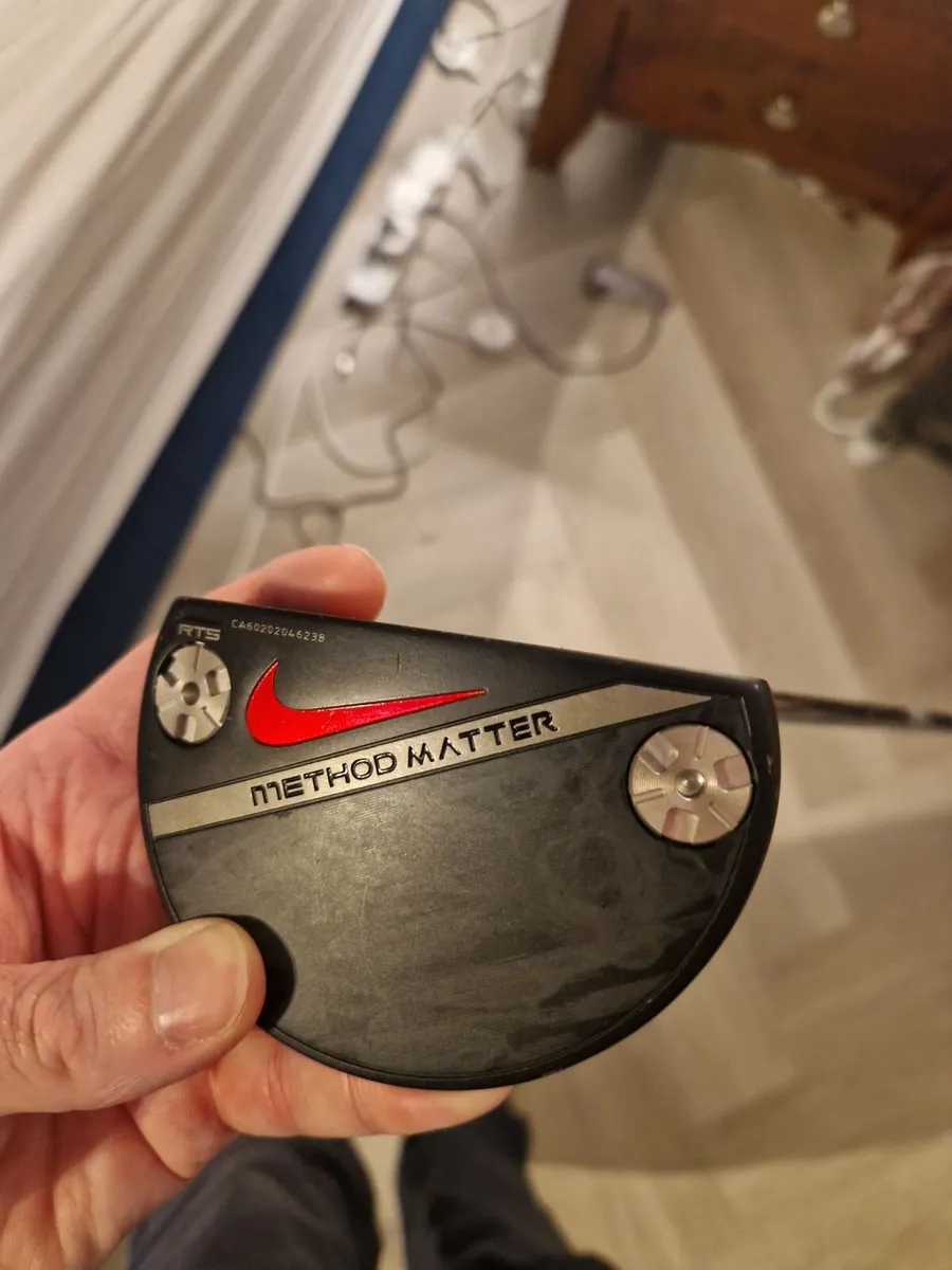 Nike method putter - Image 1