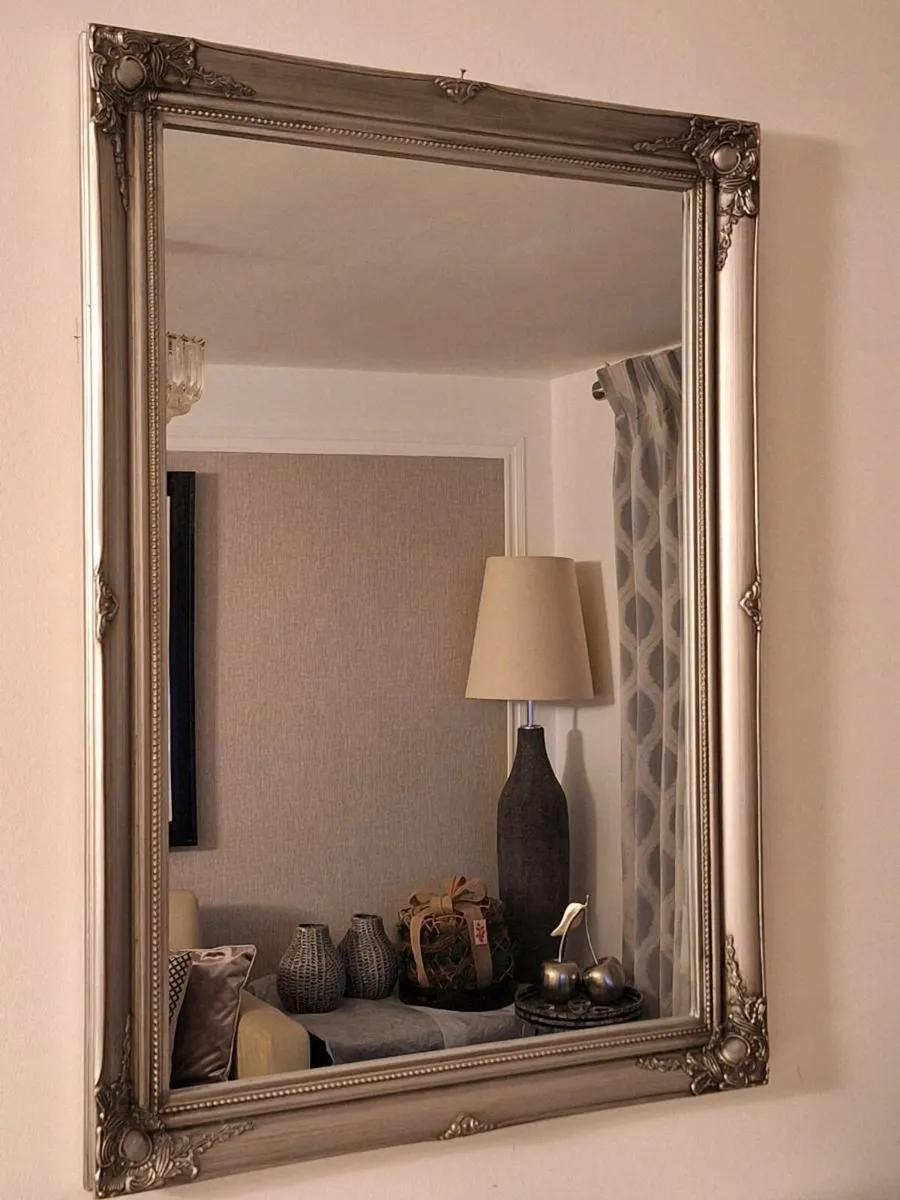Wall Mirrow - Image 4