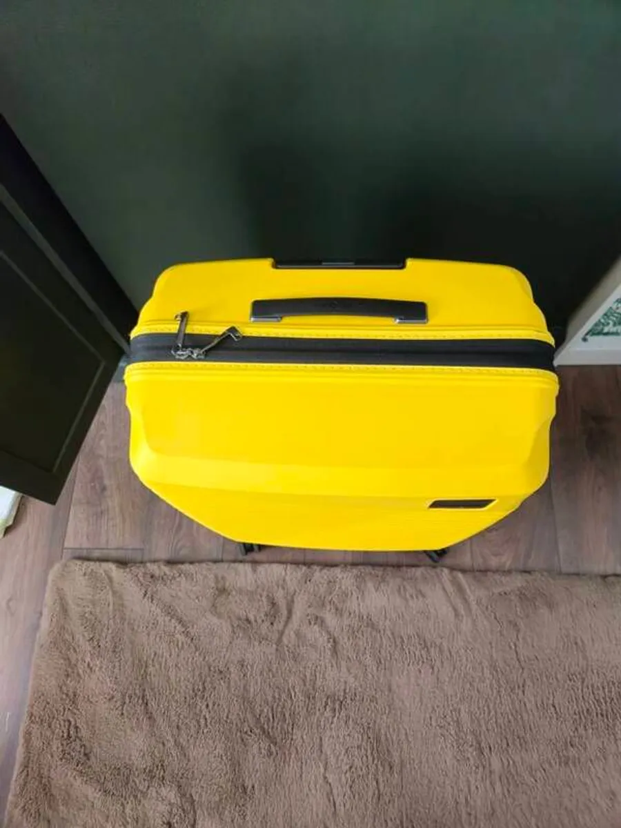 Samsonite Intuo Large Expandable Hard Suitcase - Citrus Yellow (Used Once) - Image 2