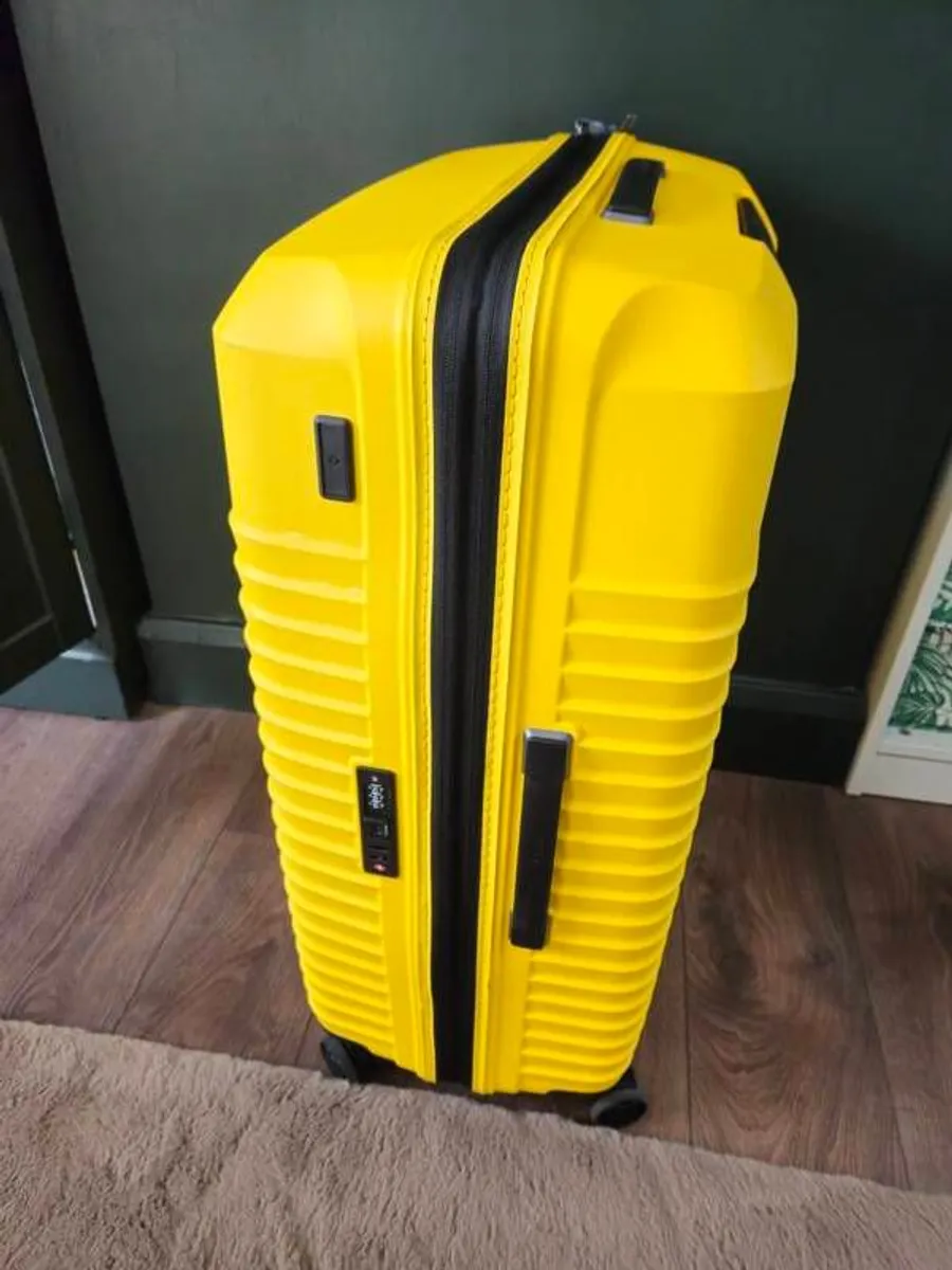 Samsonite Intuo Large Expandable Hard Suitcase - Citrus Yellow (Used Once) - Image 4