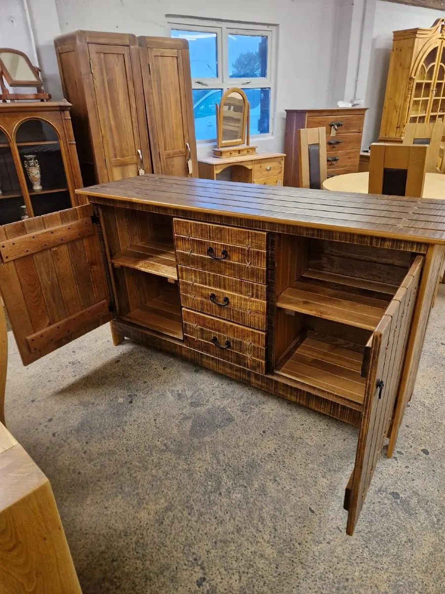Reclaimed wood rustic style sideboard - Image 2