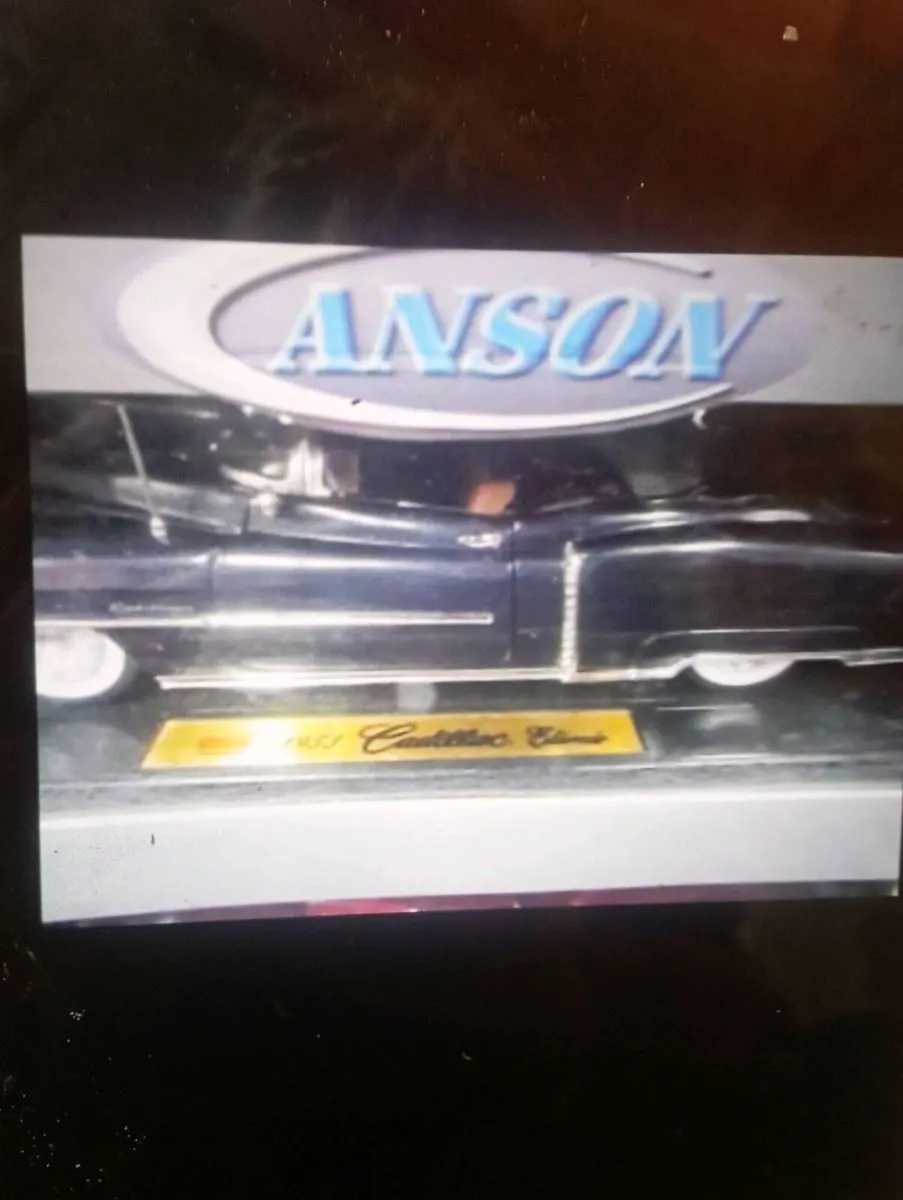 ANSON CADILLAC  BONUS 3- CAR PACK 1-18 SCALE - Image 2