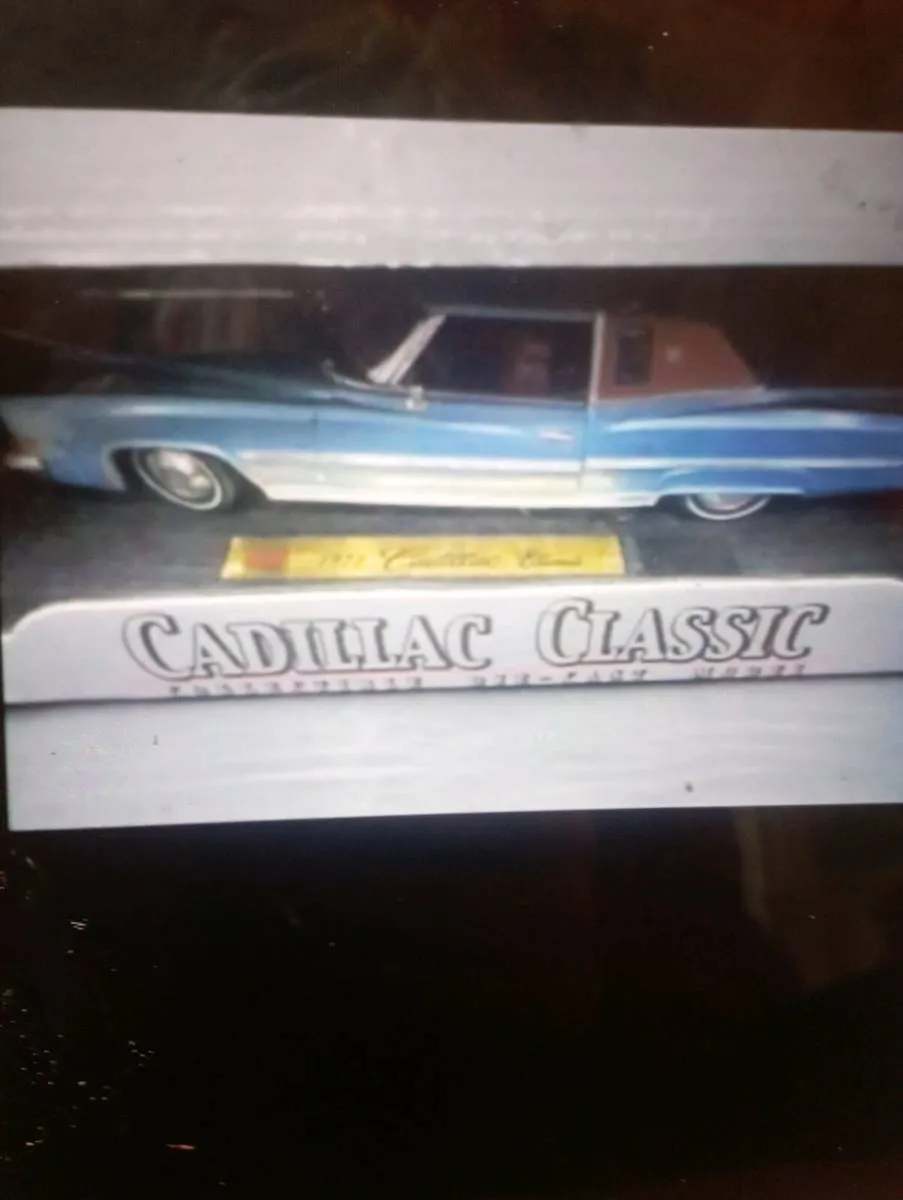 ANSON CADILLAC  BONUS 3- CAR PACK 1-18 SCALE - Image 4