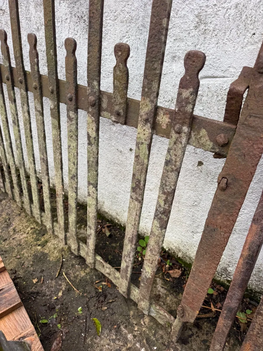 Estate Gates for repairs. - Image 3