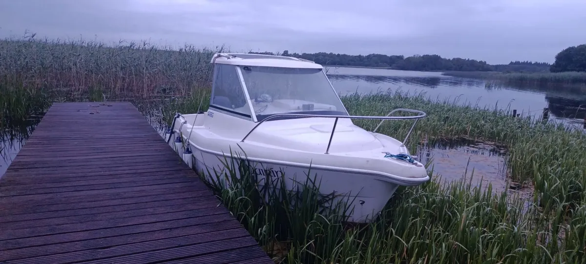 Cortina 480  Pilothouse - Image 3