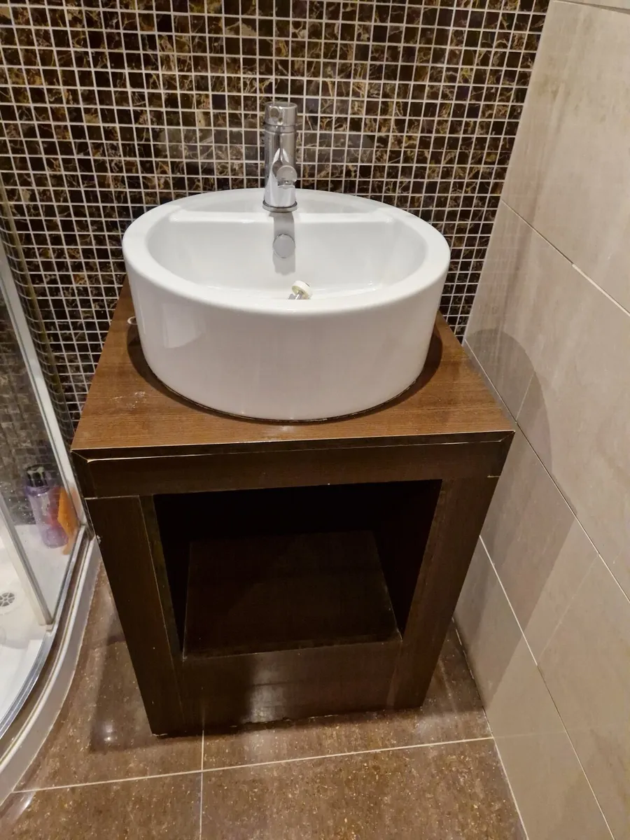 bathroom sink & cabinet - Image 1