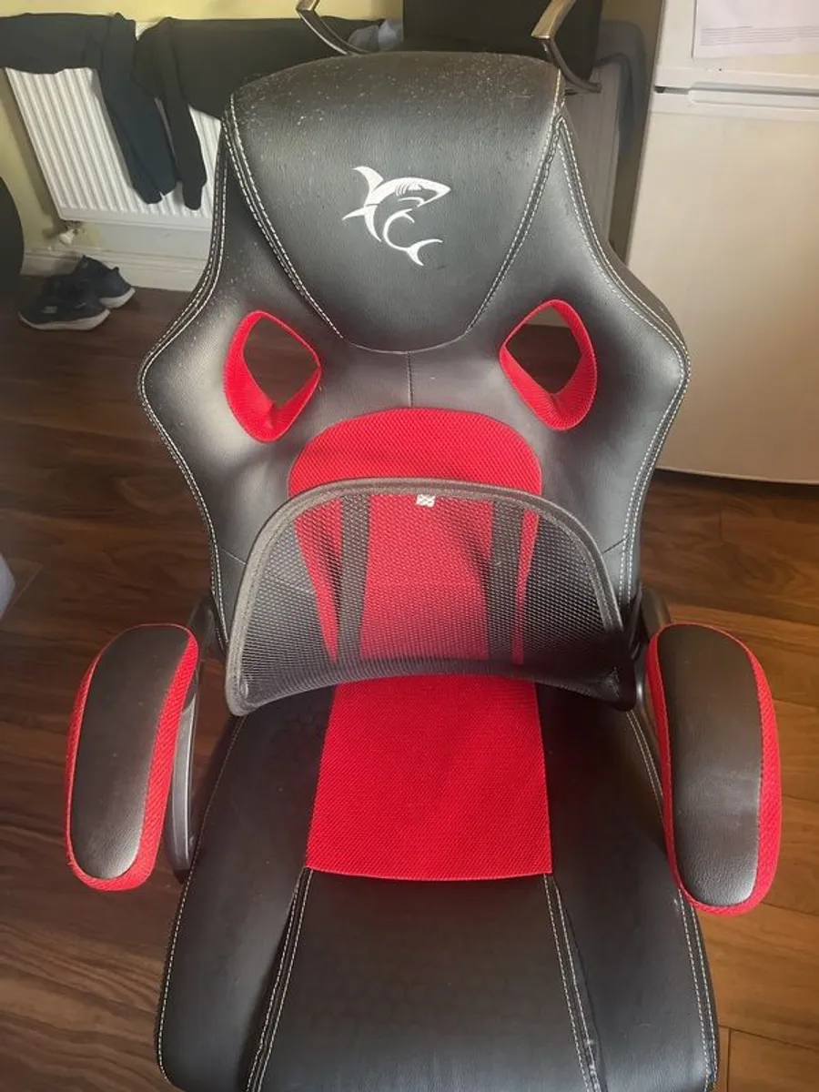 Used but in good condition Gaming Chair - Image 4