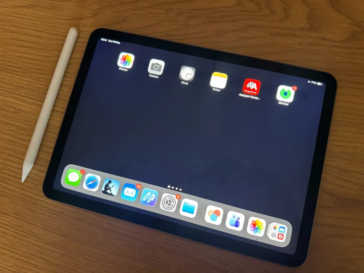 iPad Air 64gb (5th Generation) - Image 4
