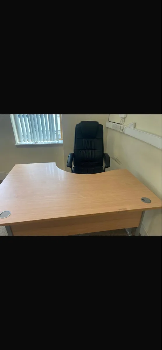 Large L-Shaped Office Desk & Executive Chair - Image 2