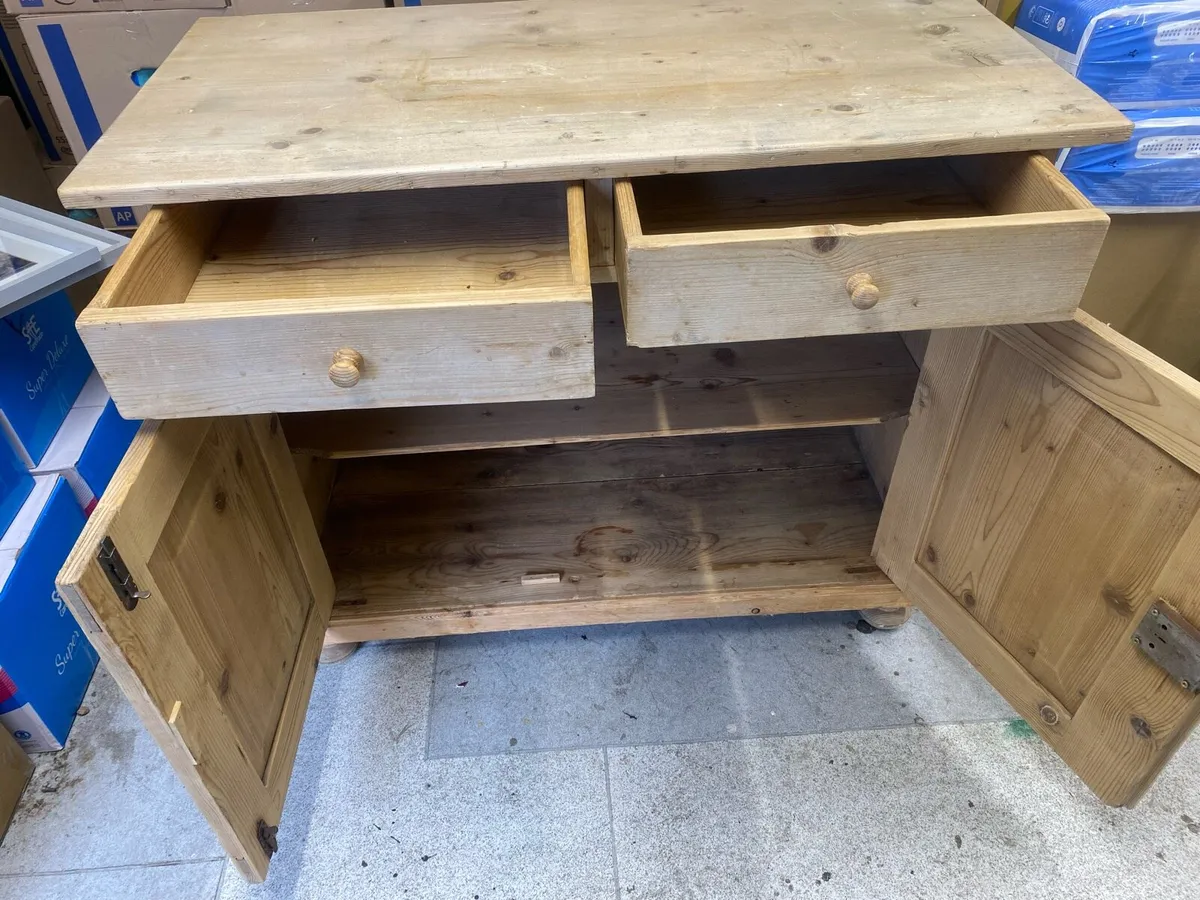 Dresser - Image 2