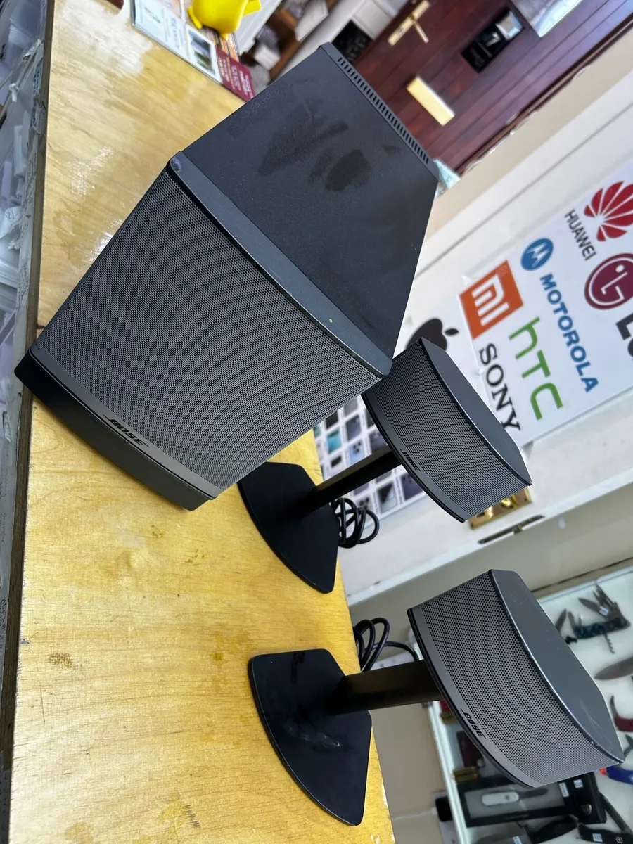 Bose Companion 5 Multimedia Speaker System Analog - Image 3