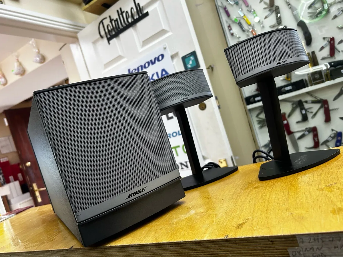 Bose Companion 5 Multimedia Speaker System Analog - Image 4