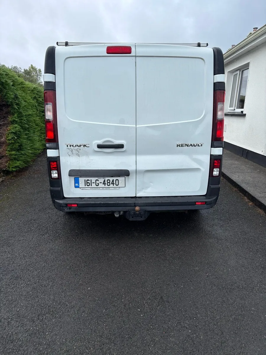 Van - Image 2
