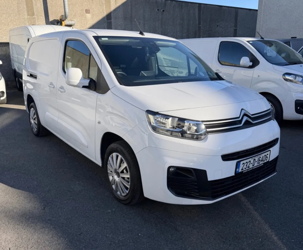232 Citroen Berlingo LWB High Spec - Image 1